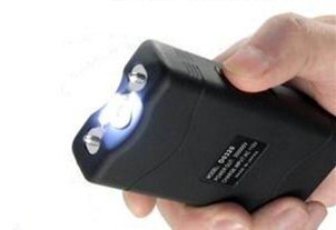 被電棍電擊后還能喊出聲音嗎？電擊真的可以把人電暈嗎?