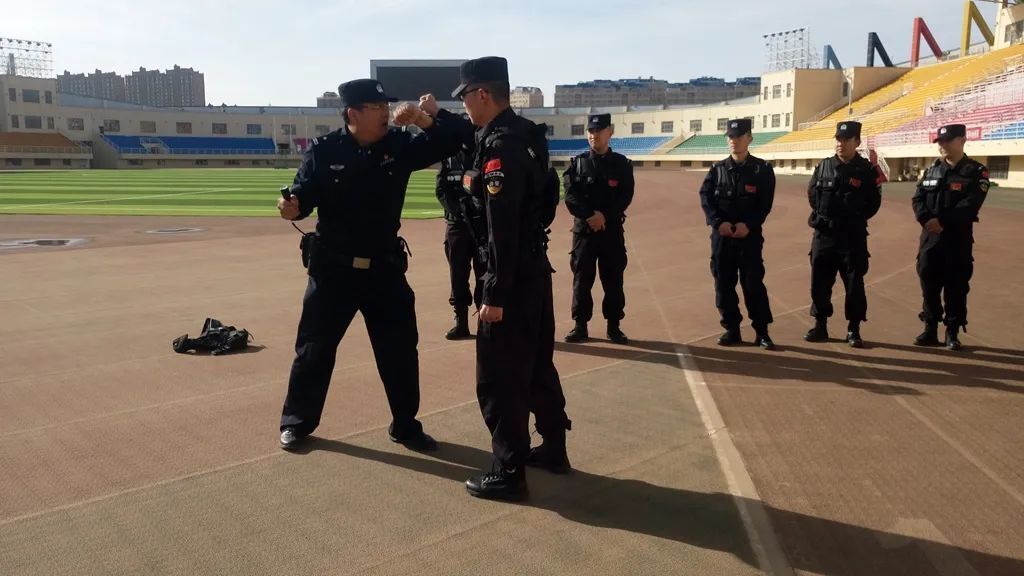 單警裝備如何使用采購